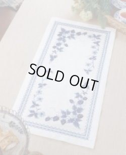 画像1: [7388] オリムパス　クロスステッチししゅうキット　オノエ・メグミの花のある暮らし　ブルーストロベリー