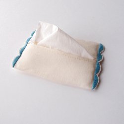 画像3: [10486] Sunny Thread 刺繍キット イルカのティッシュケース