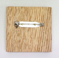 画像2: [10563] 新型オリジナル木製ブローチ台【四角】 淡い茶