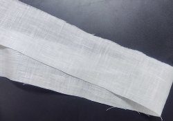 黒の上に置いています