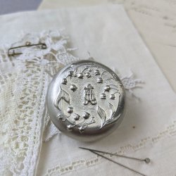 画像3: [10720] ポルトボヌール　すずらん フラットピンクッション  MADE IN JAPAN