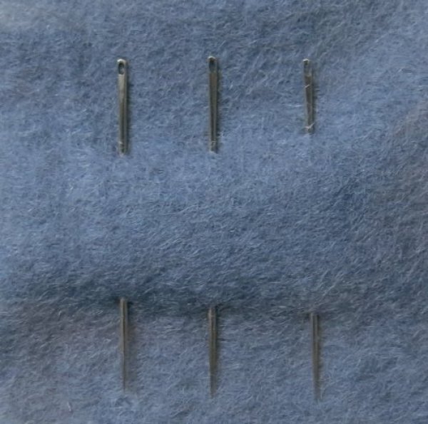 画像2: [8537] 絽刺し用　針　中太　３本入 (2)