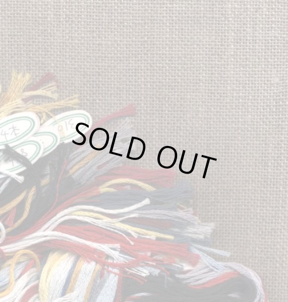 画像3: [8615] ステッチガーデン　クロスステッチキット　3030-1　【額はついていません】　※布の色は砂色です (3)