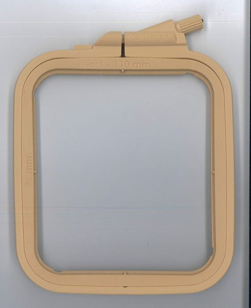 画像1: [9279] Nurge スクエアプラスチック刺しゅう枠　9.5cm×11cm (1)
