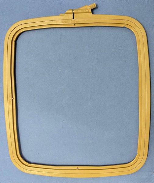 画像1: [9282] Nurge スクエアプラスチック刺しゅう枠　25cm×28cm (1)