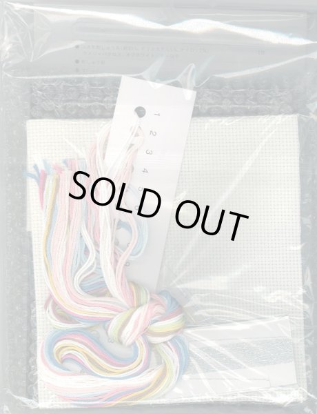 画像2: [10384] COSMO クロスステッチキット きらめく日本の季節　富士とお花見 (2)