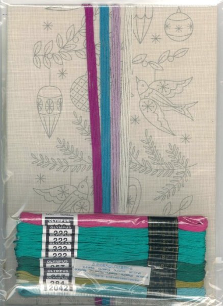 画像3: [10411] オリムパス　マカベアリス　刺しゅうキット　めぐる季節の贈り物　ホリデーバード (3)