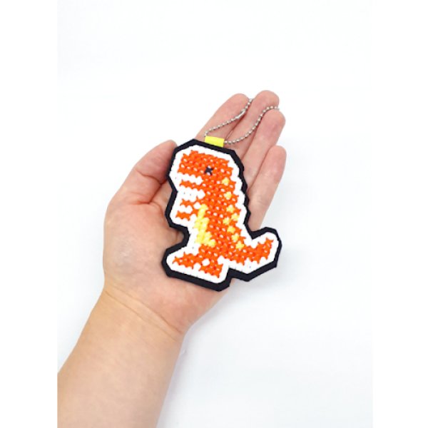 画像4: [10487] はじめてのクロスステッチ　恐竜チャームキット　1.ティラノサウルス (4)