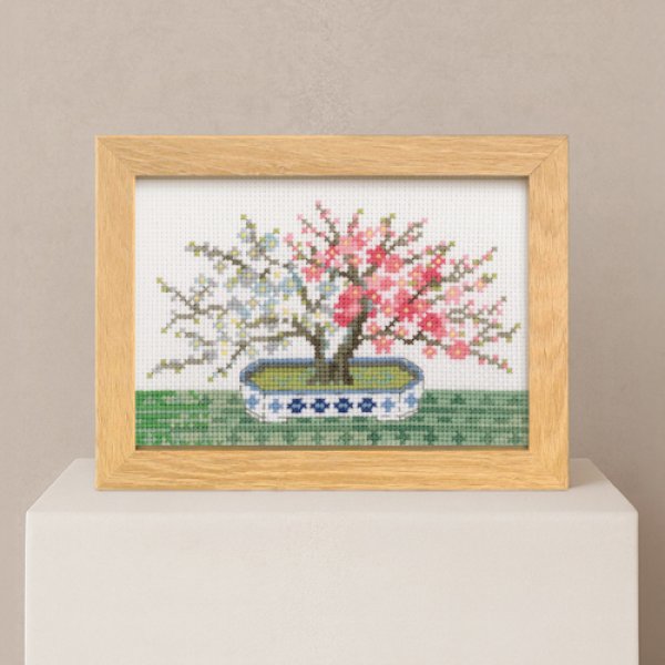 画像2: [10554] オリムパスクロスステッチキット　12ヶ月のＢＯＮＳＡＩ　「2月 紅白梅」 (2)