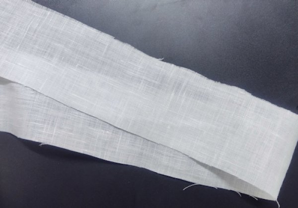 黒の上に置いています