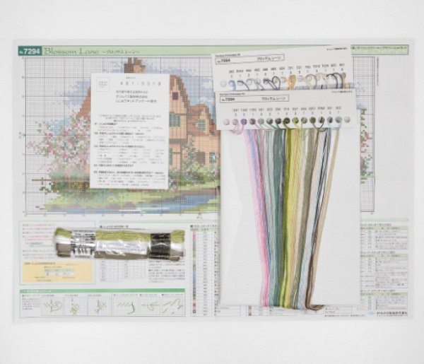 画像3: [5790] オリムパス　クロスステッチキット　〜ブロッサムレーン〜 (3)